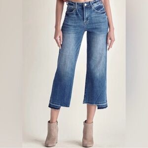 Risen Jeans Cropped Wide Leg Jeans Raw Asymmetrical Hem. Size 7 / 28 (27x23)